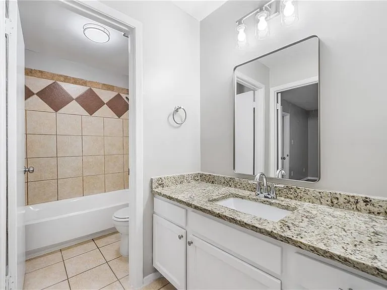 113 Tuxworth Cir — Photo 17