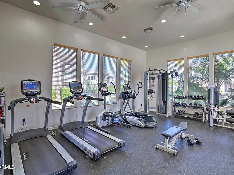 15221 N Clubgate Dr #2062 — Photo 25