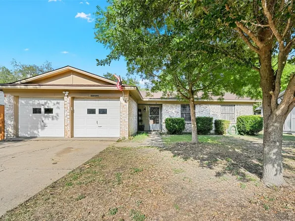 1227 Venus St, Cedar Hill, TX 75104