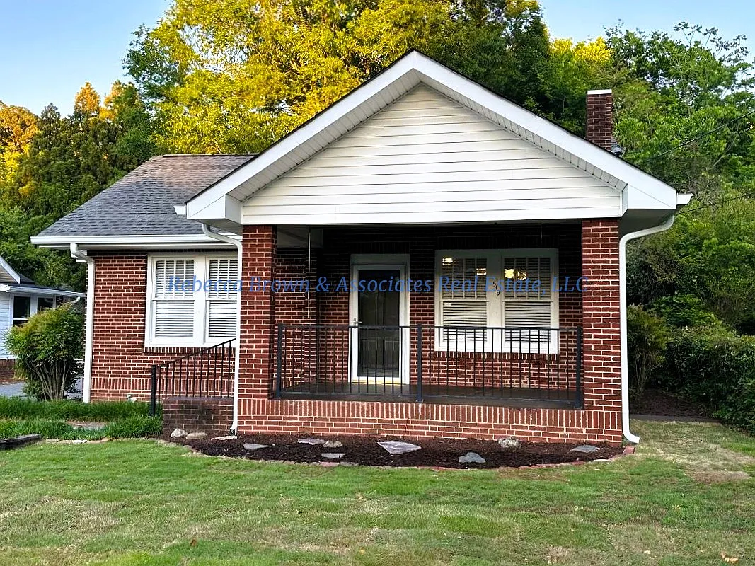 2 bed, 1150 sqft, $1,450 — Photo 2