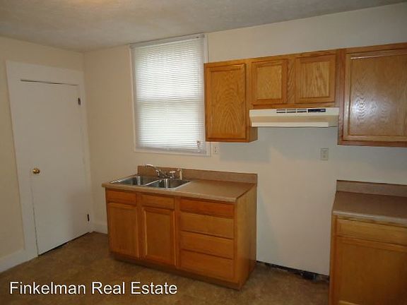 5th image of 2404 Christel Ave