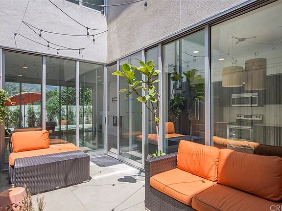 2nd image of 4268 Perlita Ave