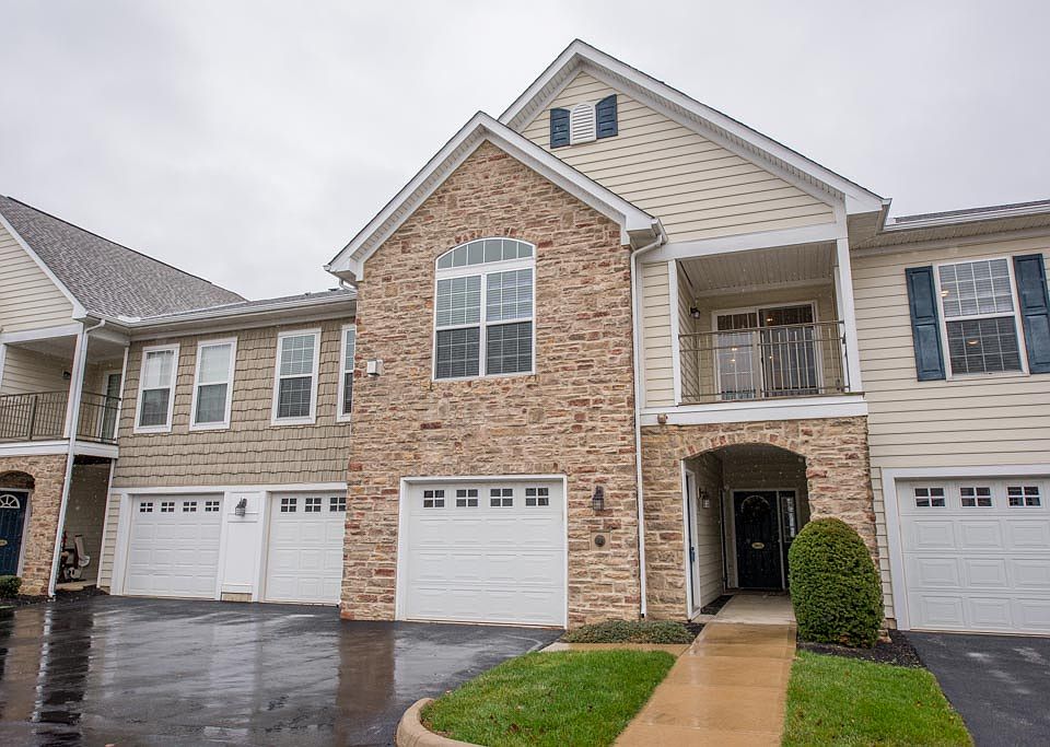 1st image of 5066 Calais Dr