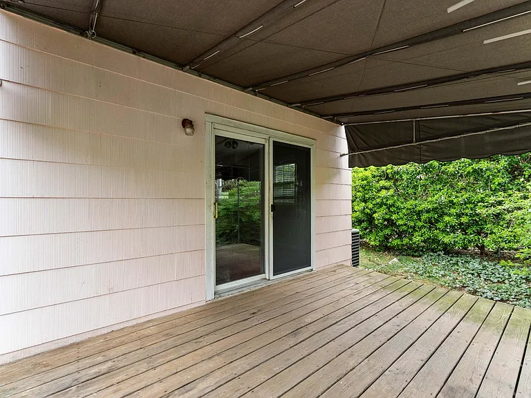 1057 Lakewood Rd — Photo 22