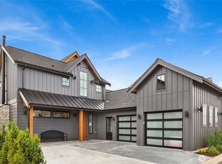 206 Pebblebrook Dr, Lynden, WA