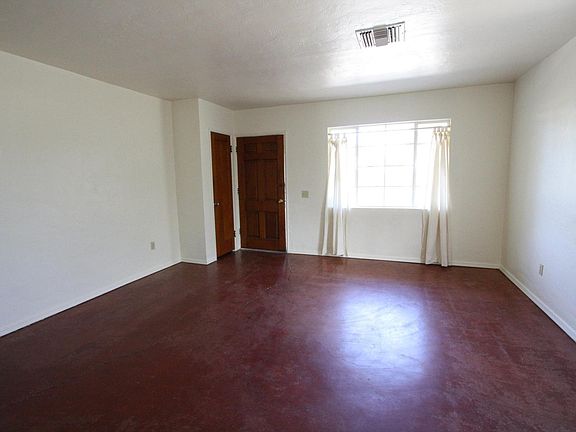 4th image of 2620 E Sylvia St