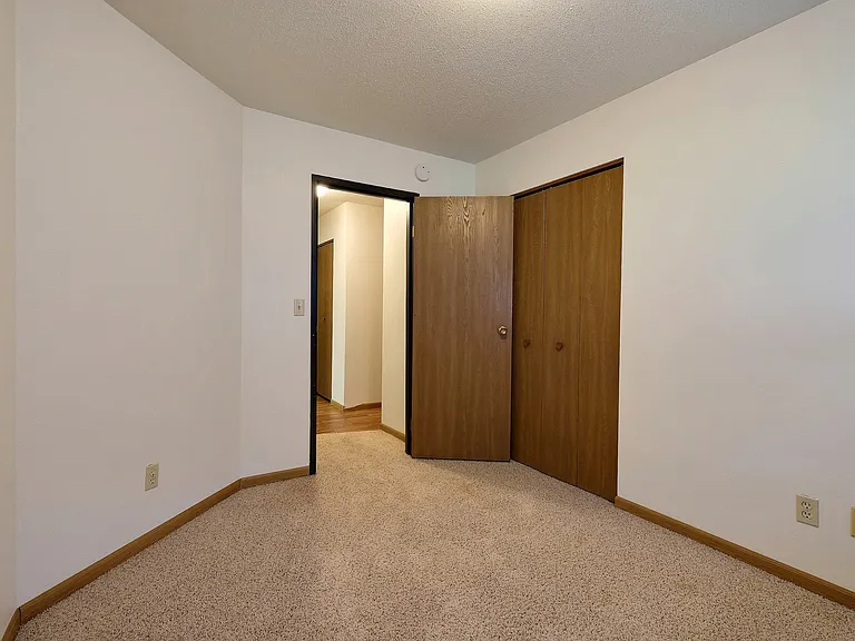 Fargo, ND Westcourt Apartments | Bedroom