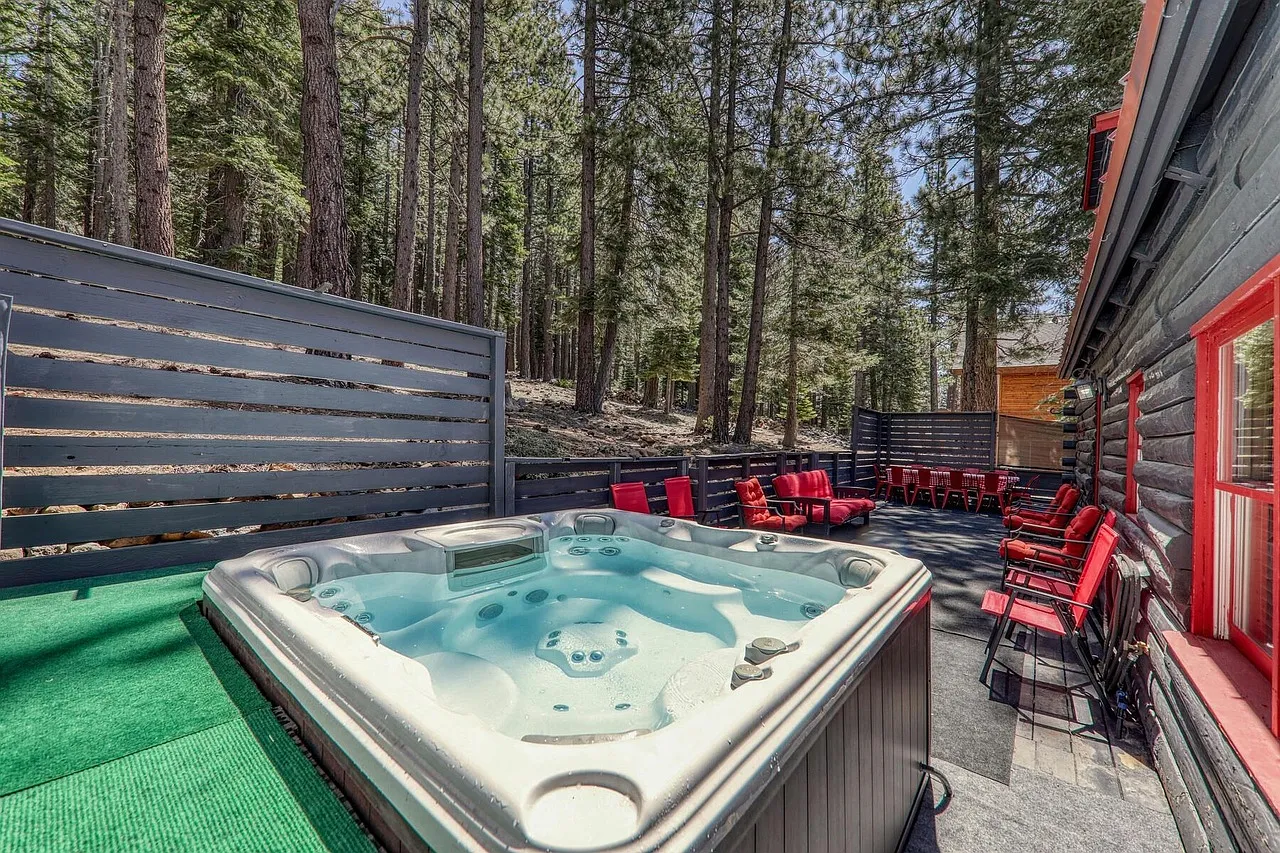 Northwoods Blvd, Truckee — Photo 2