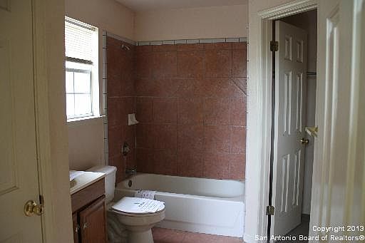 4th image of 219 FLORENCIA AVE