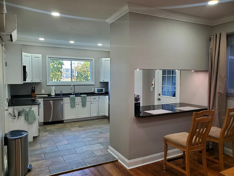 210 S Lynn Ave — Photo 19