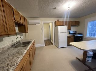 42 Chestnut St, Gardner, MA 01440