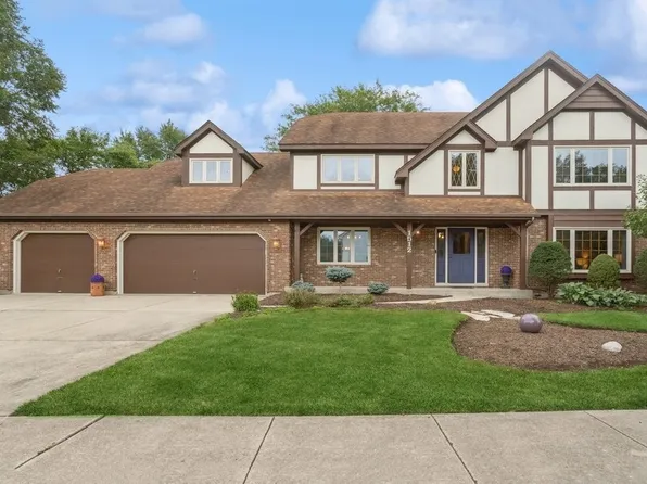 1512 Canyon Run Rd, Naperville, IL 60565