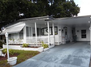 13209 Lemon Ave, Grand Island, FL 32735