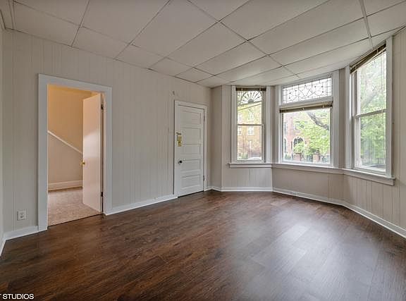 2nd image of 1615 W Grace St #1