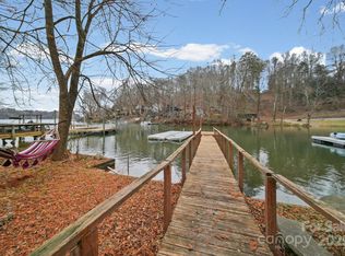 4327 Son Lawing Dr, Claremont, NC 28610
