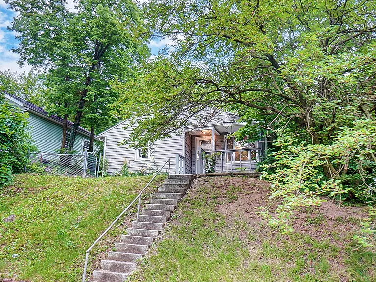 314 Sheridan Ave — Photo 4