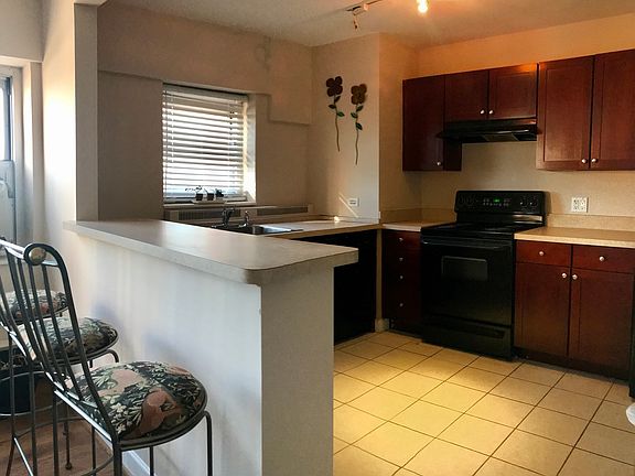4th image of 4960 N Marine Dr APT 1011