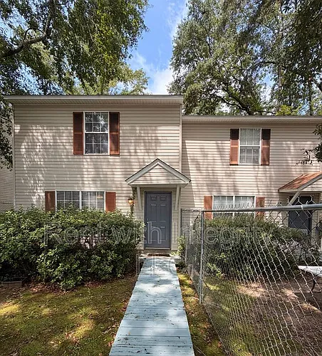 1352 Ocala Rd #B Photo 1