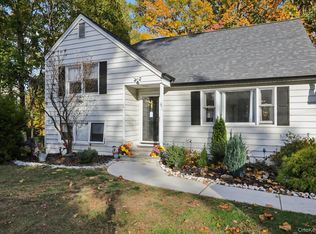46 Cara Dr, Pearl River, NY 10965