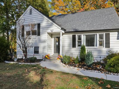 46 Cara Drive, Pearl River, NY, 10965