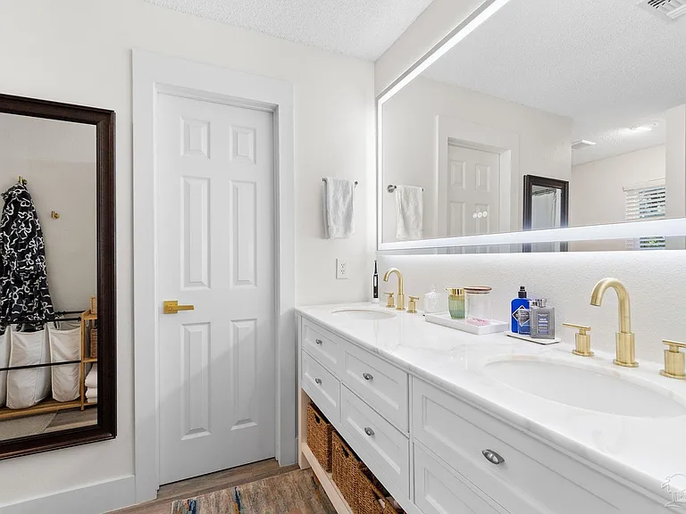 5276 Springdale Dr — Photo 28