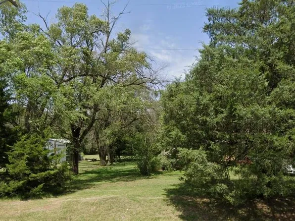 1520 E 119th St, Mulvane, KS 67110