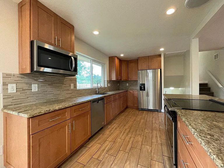 4272 Graham Ct — Photo 4
