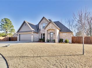 417 Windgate Rd, Farmington, AR 72730