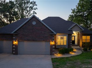 352 Duckhead Rd, Lake Ozark, MO 65049