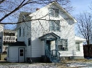 108 S 4th St APT 1, Champaign, IL 61820