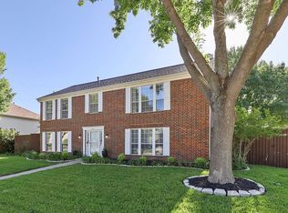 2061 Vista Dr, Lewisville, TX 75067
