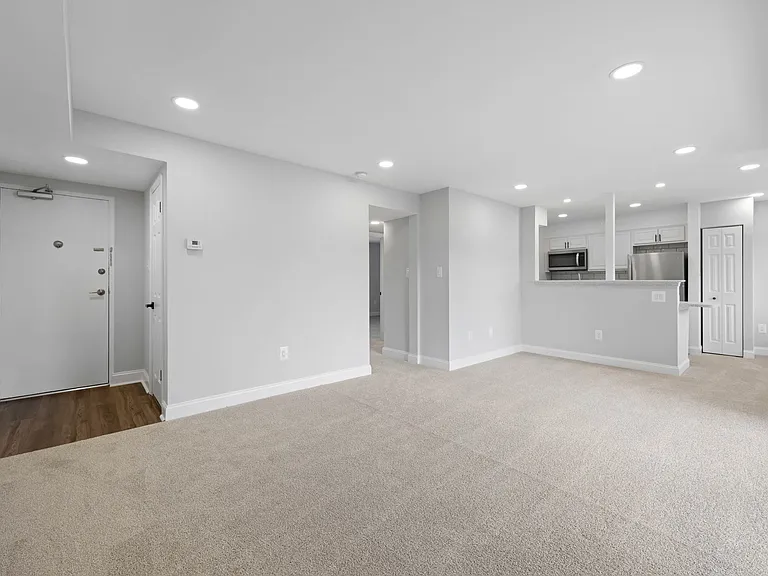 Rose Hill Apartments — Photo 49
