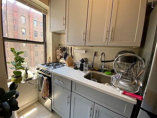 Rented by Mdays Realty | media 12