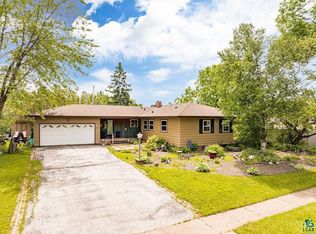 34 Arthur Cir, Silver Bay, MN 55614