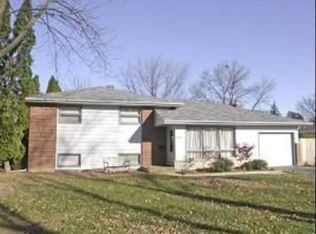 1132 Camille Ave, Deerfield, IL 60015