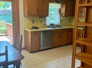 118 Bliss St, Northampton, MA 01062