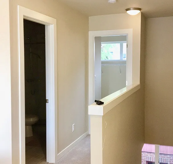 221 24th Ave E #D — Photo 9
