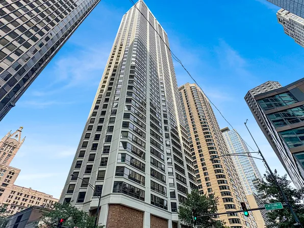 400 E Ohio St APT 3502, Chicago, IL 60611