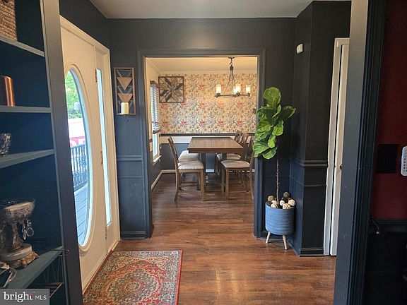 3rd image of 9909 Wellford Ct