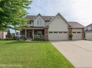 15077 Beechwood Ave, Clive, IA 50325