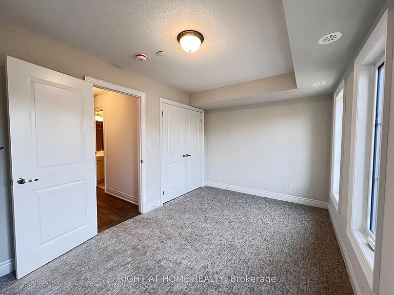 2123 Lillykin St #6 — Photo 9