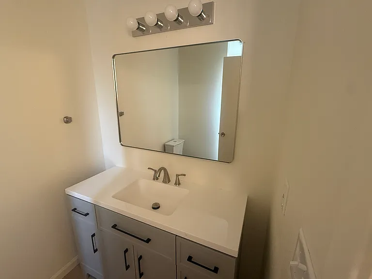 3191 Meadowlands Dr — Photo 8