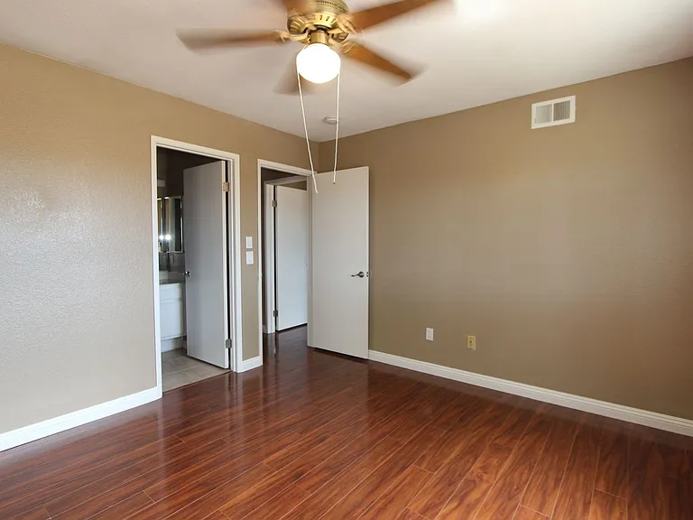 10350 Cheviot Ct — Photo 5