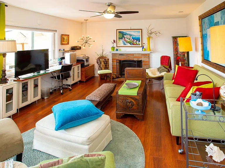 Living room with fireplace