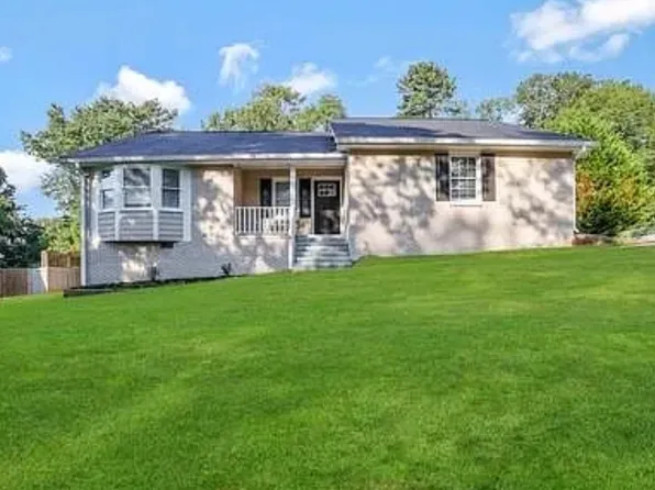 246 Bridgewood Dr SE, Conyers, GA 30094