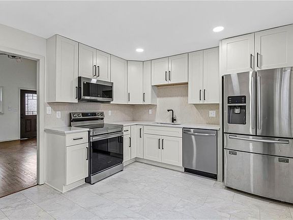 4th image of 3507 Ruysser Rd