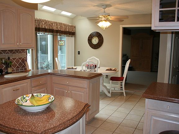 Large eat-in kitchen