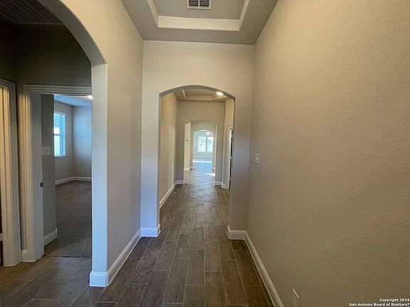 4th image of 2239 Meadow Way St