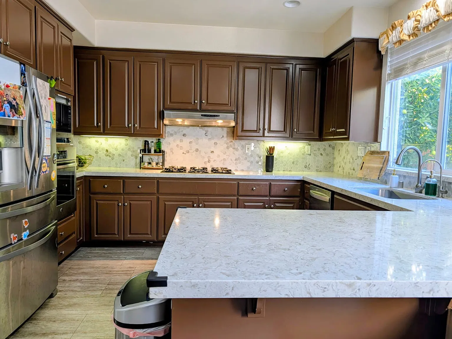 4 bed, 2451 sqft, $5,495 — Photo 3