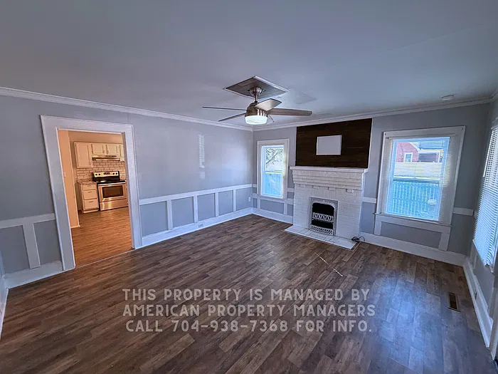 2 bed, 1.0 bath, 948 sqft, $1,295 — Photo 2